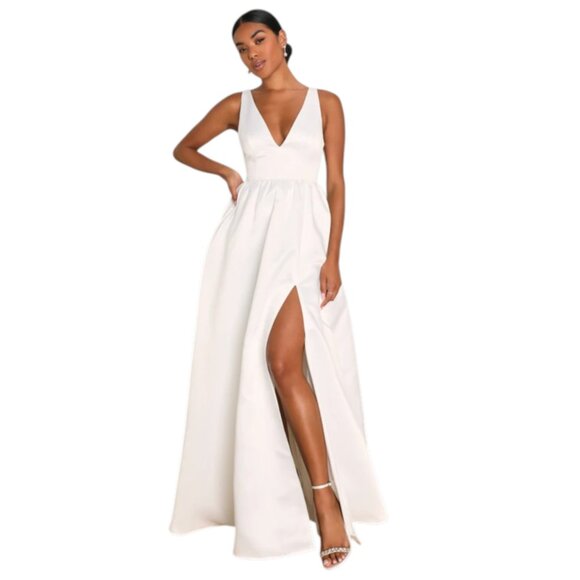 Lulus Dresses & Skirts - Lulus White Backless Wedding Dress with Removable Bow NWT Size Medium